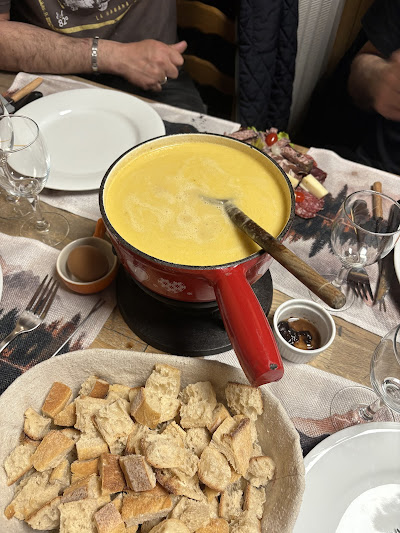 Fondue savoyarde au restaurant Fondue & Co à Orcières Merlette